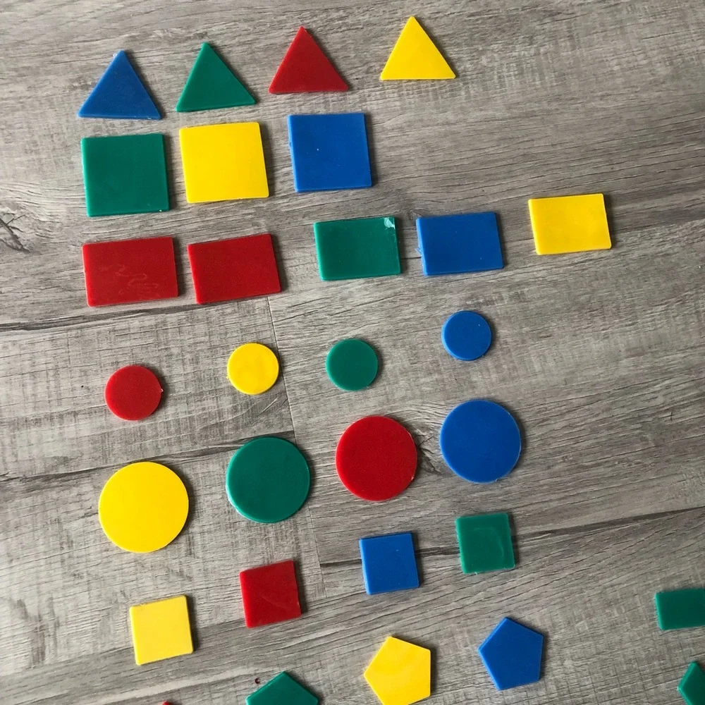 Set of 48 colorful plastic shapes, colors and sizes